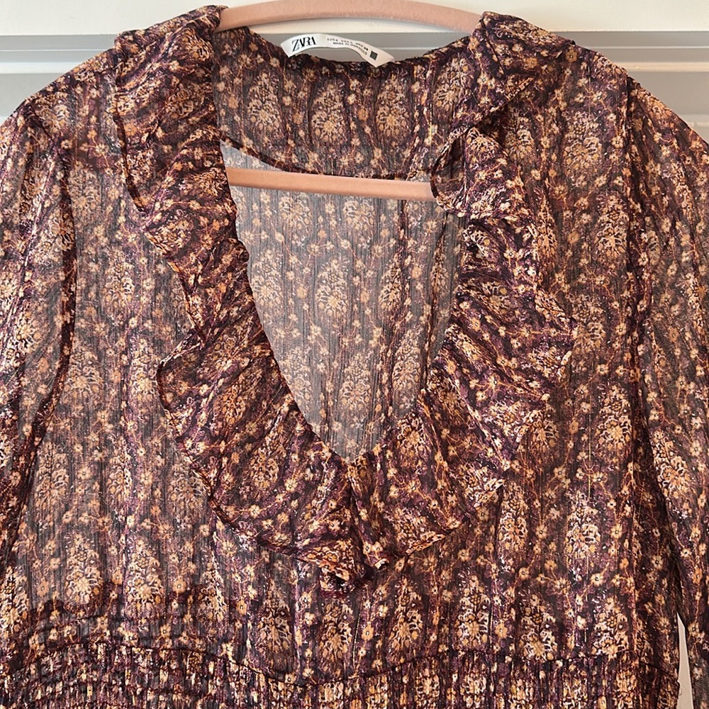 Zara Maroon Patterned Ruffle Dress - Picture 2 of 3